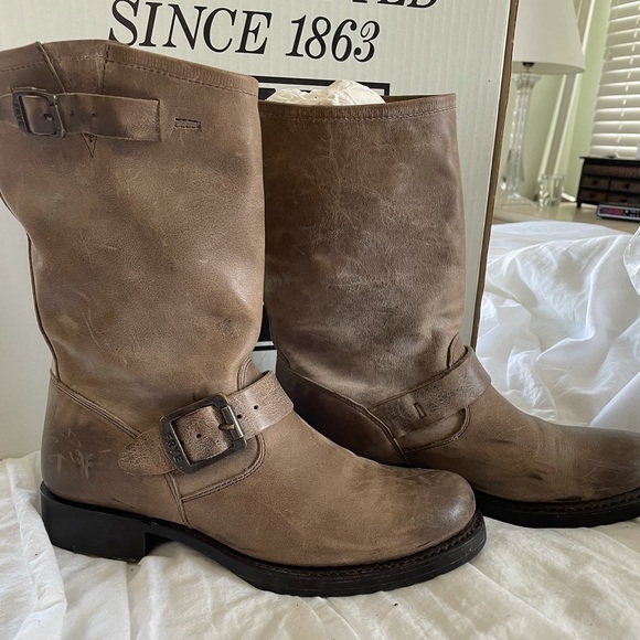 FRYE Veronica Short Boot - Picture 6 of 9